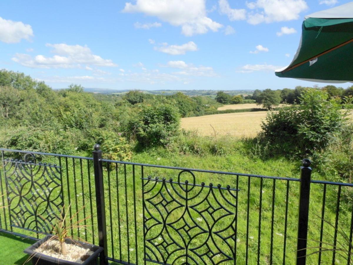 Beautiful 3-Bed Cottage In Cornwall Callington Exterior photo